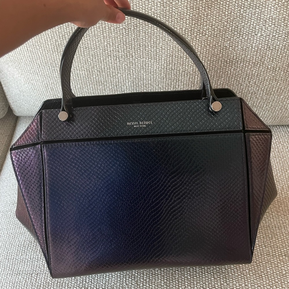 Henri bendel